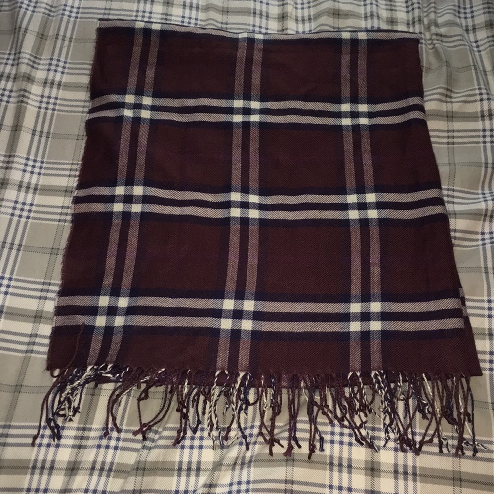 Aritzia scarf